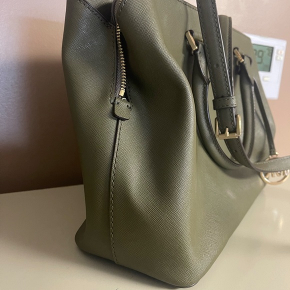 Michael Kors Olive Green Savannah Bag - Picture 5 of 9